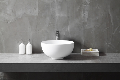 76 045 717
