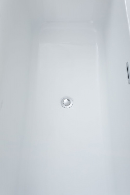 44 953 153